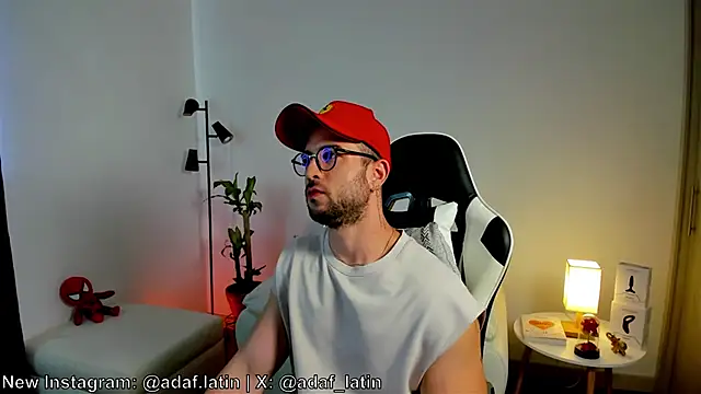 dafboy1 online show from 06/04/26, 06:36