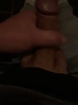 Snapshot of tomlolala chatting on 11/28/25, 09:50 tomlolala online show from 11/28/25, 09:50