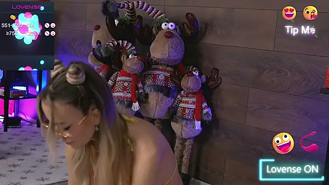 KylieJoyce online show from 12/31/24, 03:34