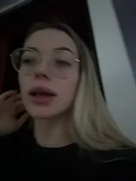 KylieJoyce online show from 01/01/25, 01:47