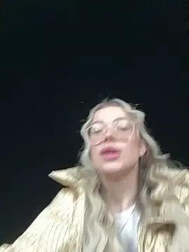 KylieJoyce online show from 01/09/25, 10:31