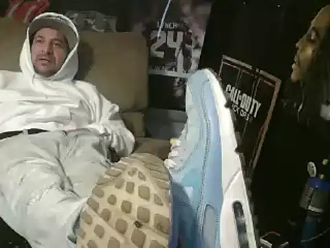 Snapshot of RM_Discov3ri3z chatting on 12/04/24, 10:51 RM Discov3ri3z online show from 12/04/24, 10:51