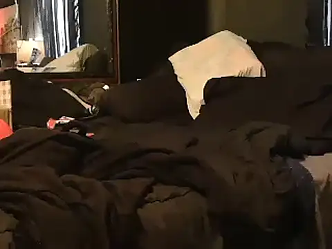 Snapshot of RM_Discov3ri3z chatting on 12/28/24, 07:33 RM Discov3ri3z online show from 12/28/24, 07:33