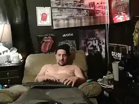 Snapshot of RM_Discov3ri3z chatting on 01/10/25, 06:42 RM Discov3ri3z online show from 01/10/25, 06:42