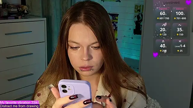 ValBae online show from 09/29/25, 08:02