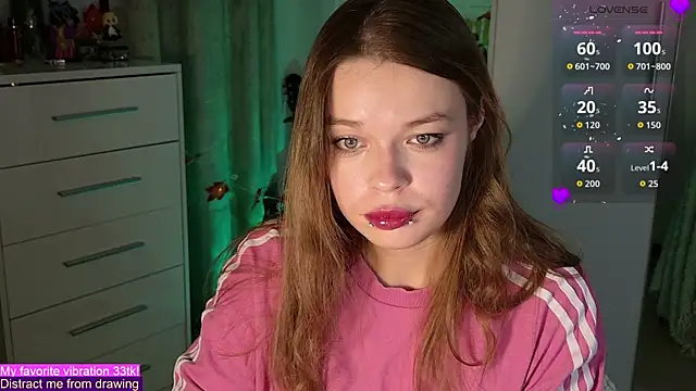 ValBae online show from 10/13/25, 07:47