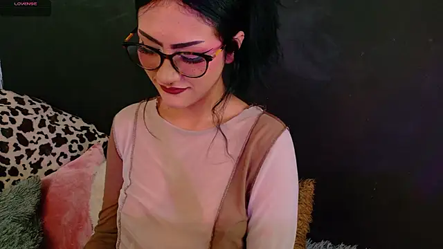 miluv19 online show from 07/18/26, 08:34