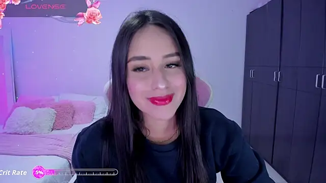 Snapshot of Tinylottie chatting on 01/06/26, 01:42 Tinylottie online show from 01/06/26, 01:42