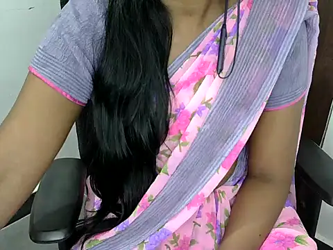 shila20 online show from 01/11/25, 03:52