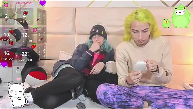 -kisa  online show from 10/25/25, 02:30