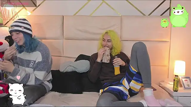 -kisa  online show from 11/12/25, 02:12