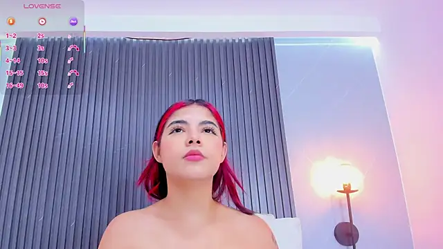 stephany roses  online show from 02/23/25, 07:17