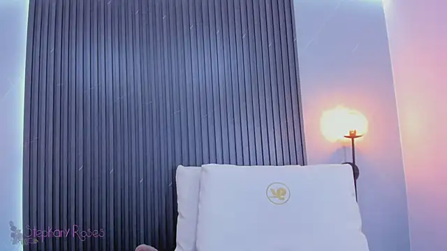 stephany roses  online show from 03/08/25, 07:53