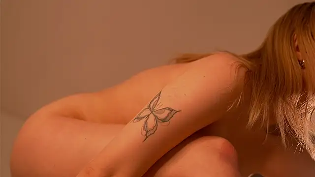 april blush online show from 02/26/25, 03:19