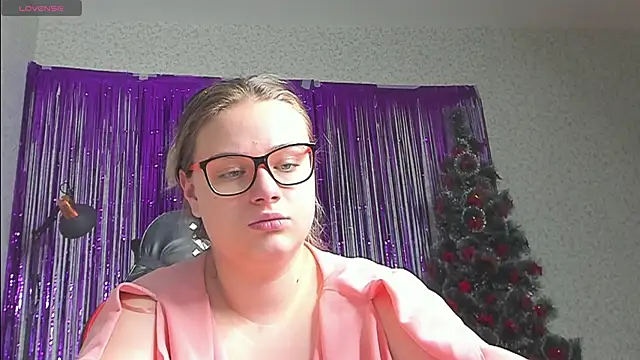 Seductive She Wolf online show from 12/25/24, 06:41