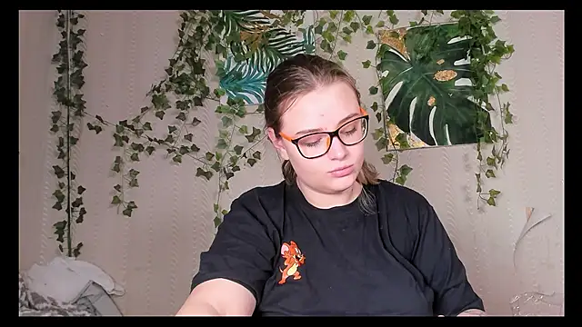 Seductive She Wolf online show from 10/20/25, 12:49