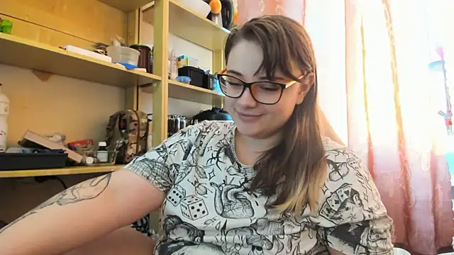 Snapshot of Seductive_She_Wolf chatting on 03/06/26, 02:57 Seductive She Wolf online show from 03/06/26, 02:57