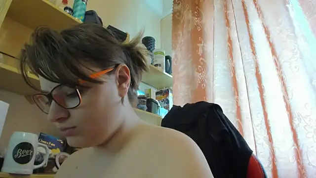 Snapshot of Seductive_She_Wolf chatting on 04/23/26, 08:35 Seductive She Wolf online show from 04/23/26, 08:35
