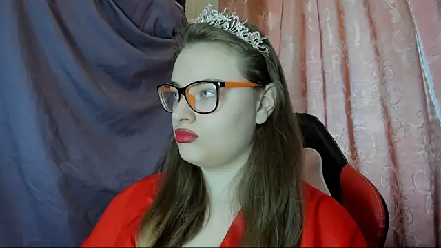 Snapshot of Seductive_She_Wolf chatting on 04/29/26, 05:30 Seductive She Wolf online show from 04/29/26, 05:30