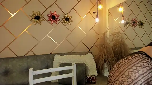 Snapshot of marianeporter__ chatting on 11/18/25, 10:03 marianeporter online show from 11/18/25, 10:03