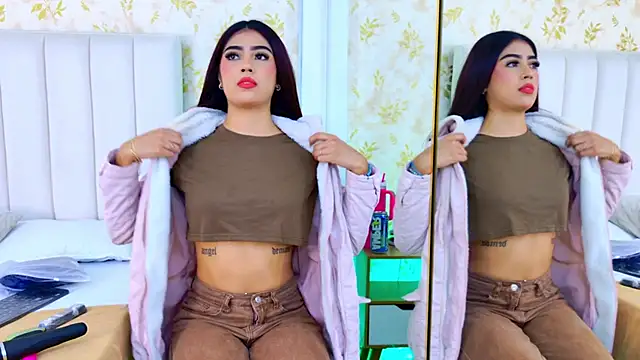 Mia-Monroe online show from 10/12/25, 07:57