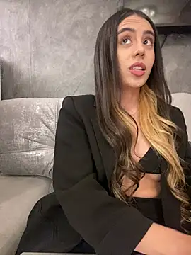 AbyThompson online show from 01/29/25, 01:27