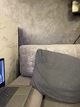 AbyThompson online show from 02/03/25, 08:03