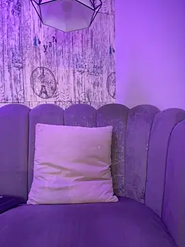 AbyThompson online show from 09/25/25, 07:28