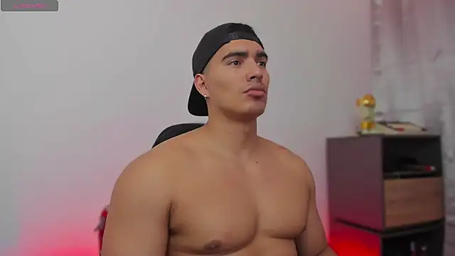 JamesGraay online show from 11/05/25, 03:01