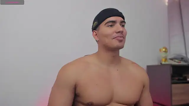 JamesGraay online show from 12/05/25, 06:48