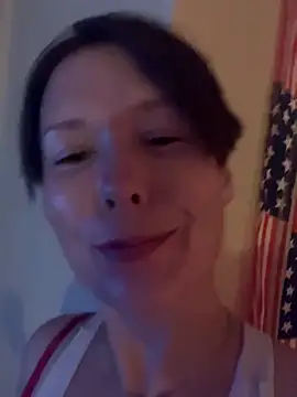 Snapshot of KatieBARBiE98 chatting on 10/06/25, 06:33 KatieBARBiE98 online show from 10/06/25, 06:33