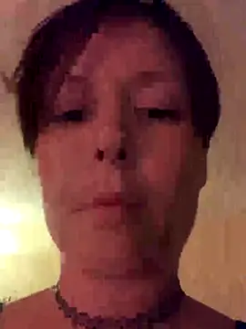 Snapshot of KatieBARBiE98 chatting on 11/29/25, 12:13 KatieBARBiE98 online show from 11/29/25, 12:13