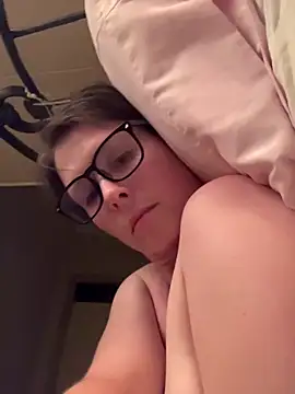 KatieBARBiE98 online show from 06/18/26, 06:13