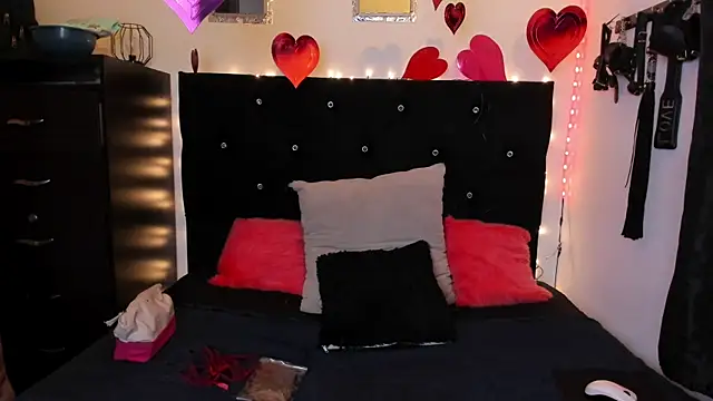 Taylorbdsm online show from 02/17/25, 07:42