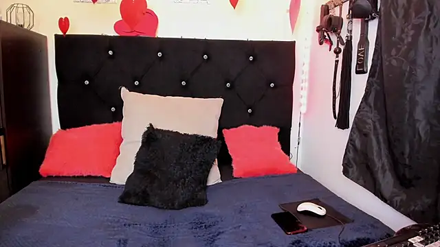 Taylorbdsm online show from 02/18/25, 09:53