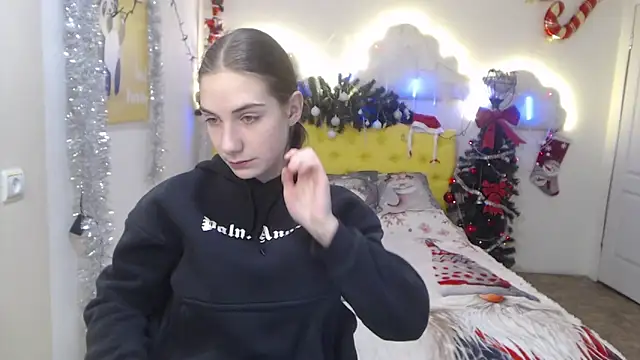 NikaStark  online show from 12/12/24, 11:03