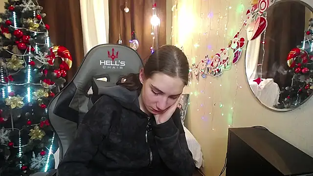 NikaStark  online show from 12/16/24, 11:07