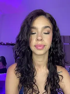 Snapshot of MarianaSnake chatting on 11/30/25, 02:37 MarianaSnake online show from 11/30/25, 02:37