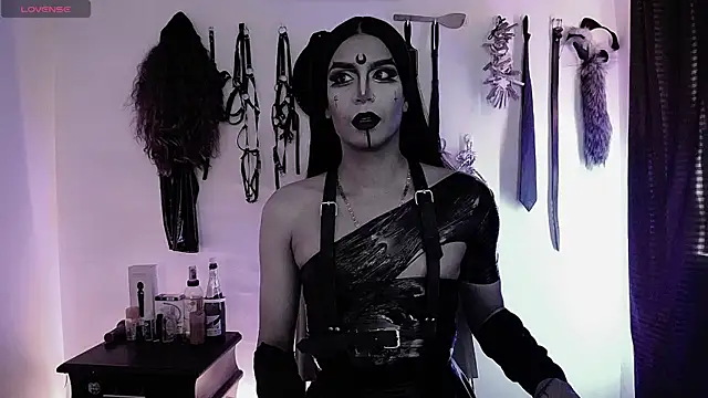 Snapshot of akinoro_ chatting on 10/31/25, 08:10 akinoro  online show from 10/31/25, 08:10