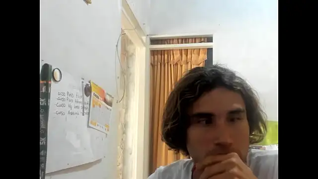 Snapshot of SophiaLevis chatting on 12/08/24, 05:55 SophiaLevis online show from 12/08/24, 05:55