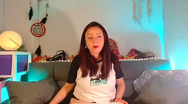 catalinamommyx online show from 12/13/24, 03:27