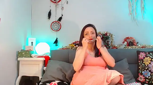 catalinamommyx online show from 12/20/24, 09:00