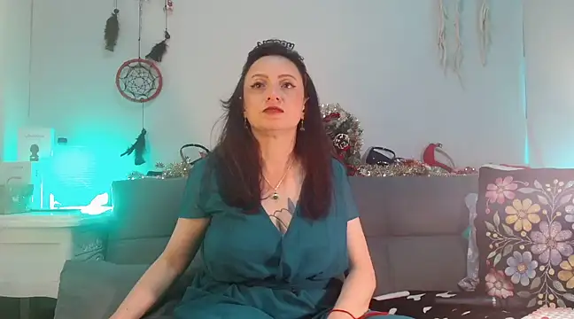 catalinamommyx online show from 12/31/24, 10:37
