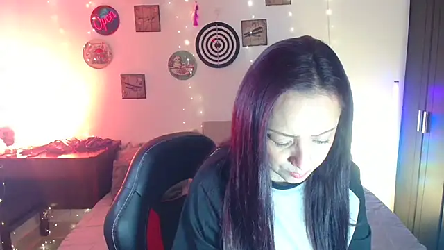 catalinamommyx online show from 06/13/26, 11:02
