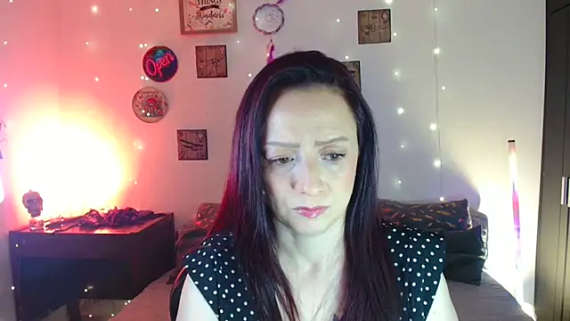 catalinamommyx online show from 06/16/26, 12:46