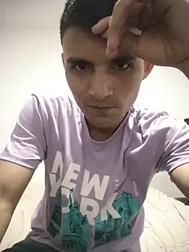 Snapshot of Jake_bom chatting on 12/14/25, 03:34 Jake bom online show from 12/14/25, 03:34