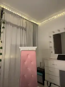 lina pink online show from 05/20/26, 05:02
