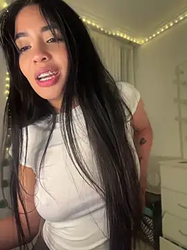 lina pink online show from 05/24/26, 05:23