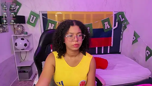 MilaHall  online show from 06/18/26, 04:13