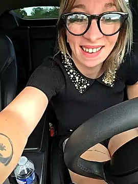 Snapshot of Giuliana_baby chatting on 09/15/25, 04:40 Giuliana baby online show from 09/15/25, 04:40